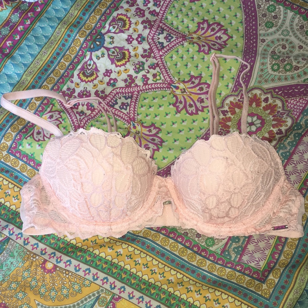 Victoria Secret Pink, light pink floral lace bra